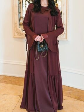 ELAA abaya dress in plum